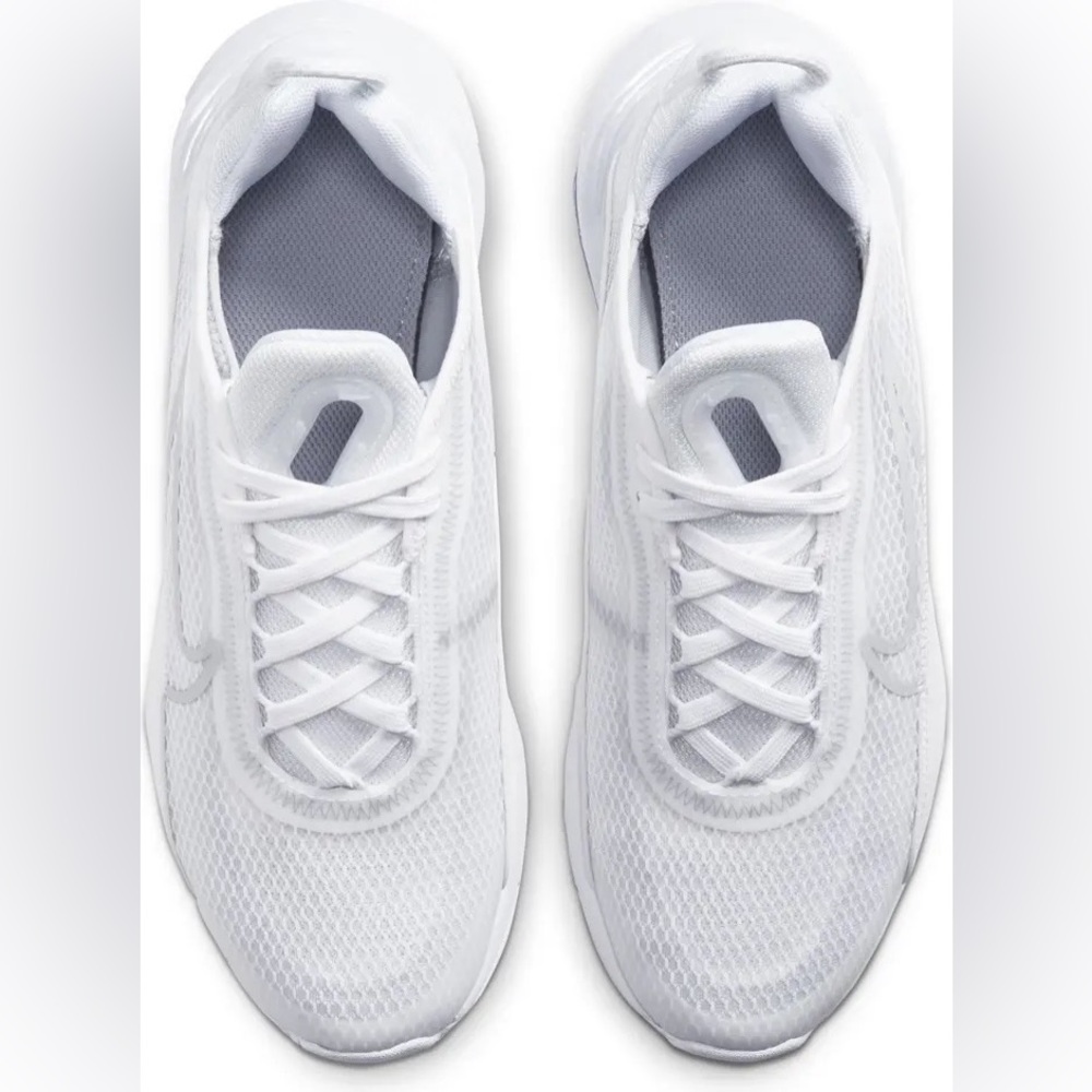 AIR MAX 2090 GS
"Triple White" CJ4066-102 - Picture 3 of 11
